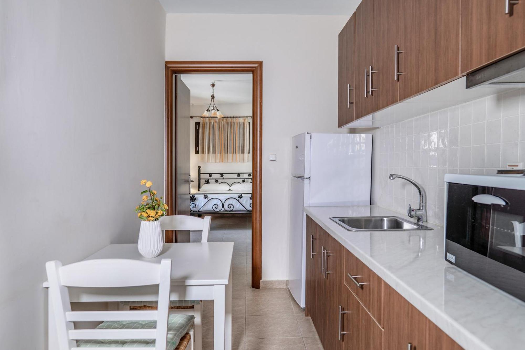 Xenios Kotronas Apartment Bagian luar foto